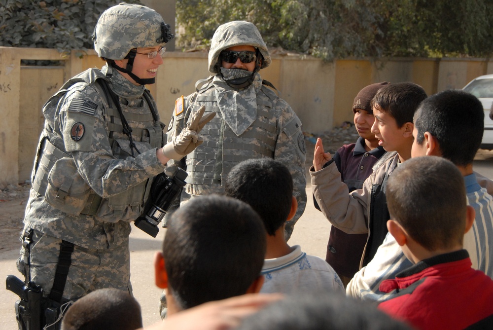 Soldiers Visit School in Hillah, Iraq