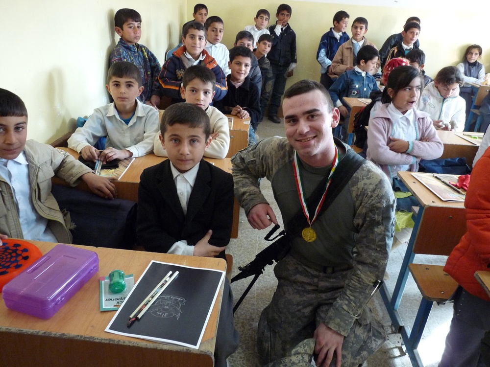 Soldiers Bring Joy to Iraqi Children