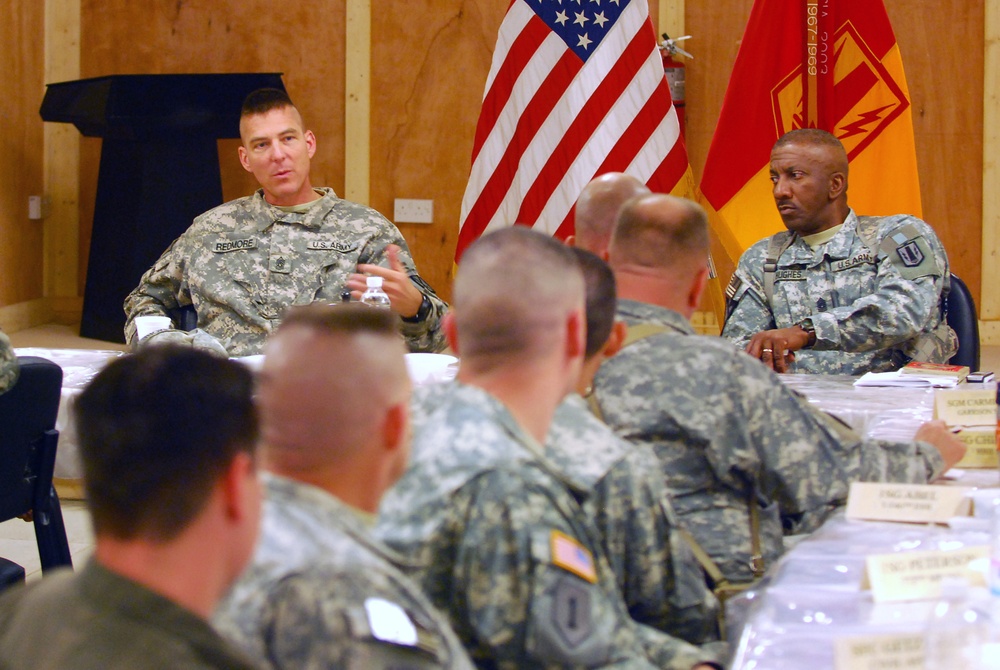 Senior Non-commissioned officers meet with Command Sergeant Major