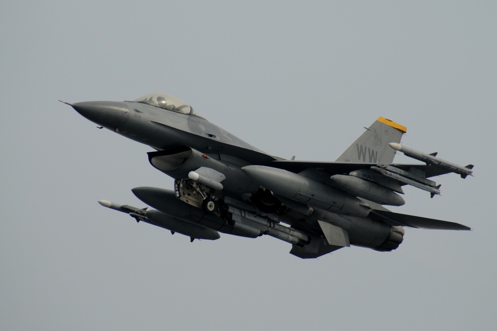 Misawa's 13th Fighter Squadron Deploys to Korea