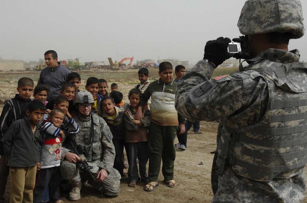 Pen Pal Mission in Al Hayy, Iraq