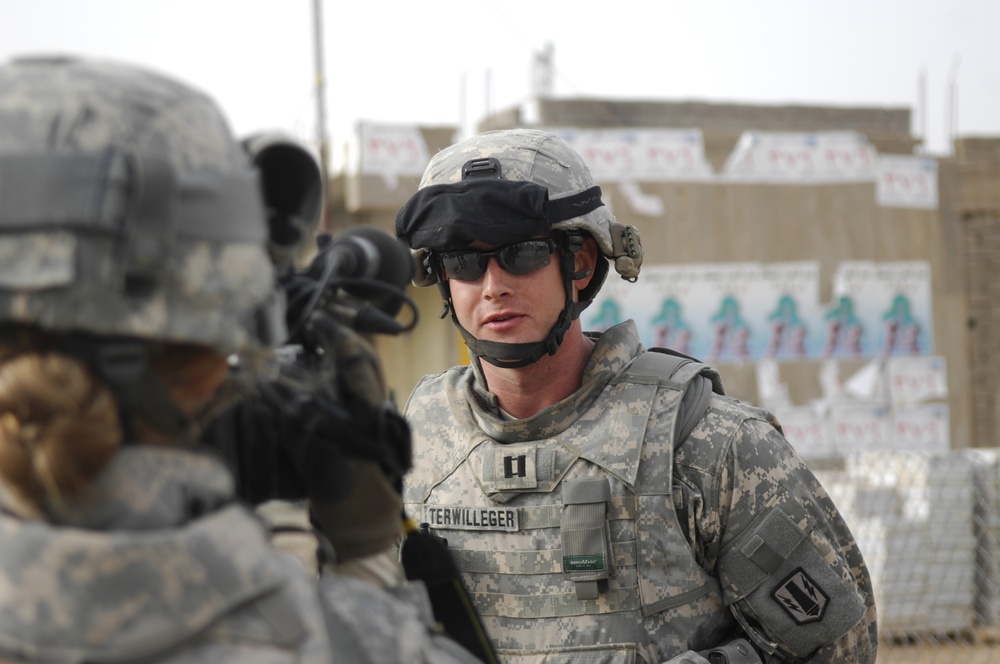 Pen Pal Mission in Al Hayy, Iraq