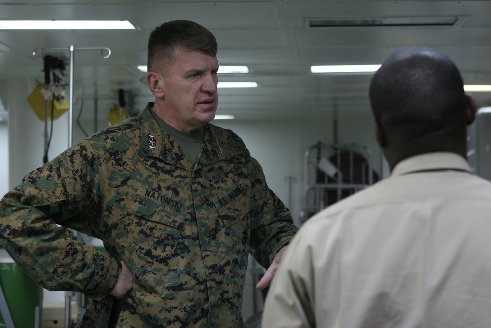 Marine Forces Command Commanding General Visits 22nd Marine Expedtionary Unit Aboard USS Bataan