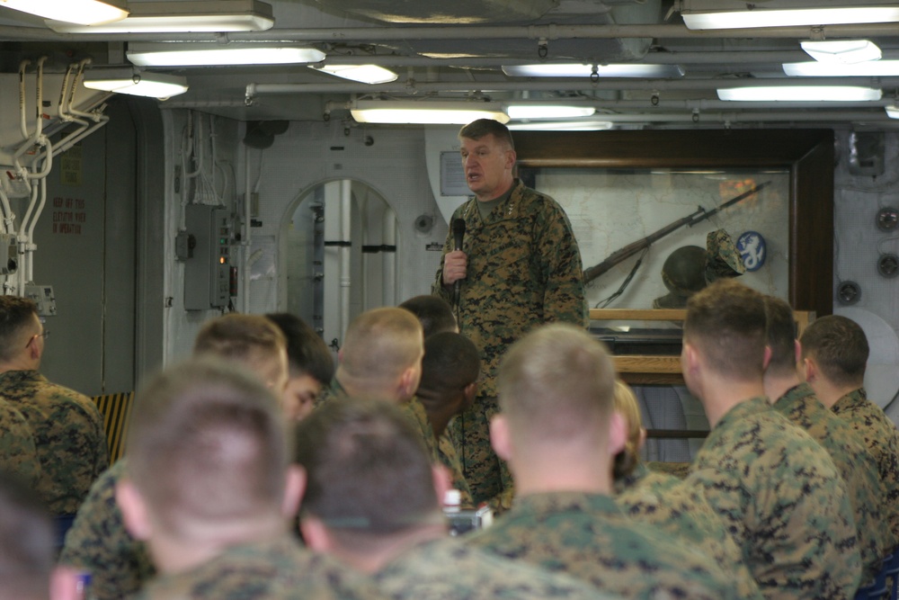 Marine Forces Command Commanding General Visits 22nd Marine Expedtionary Unit Aboard USS Bataan