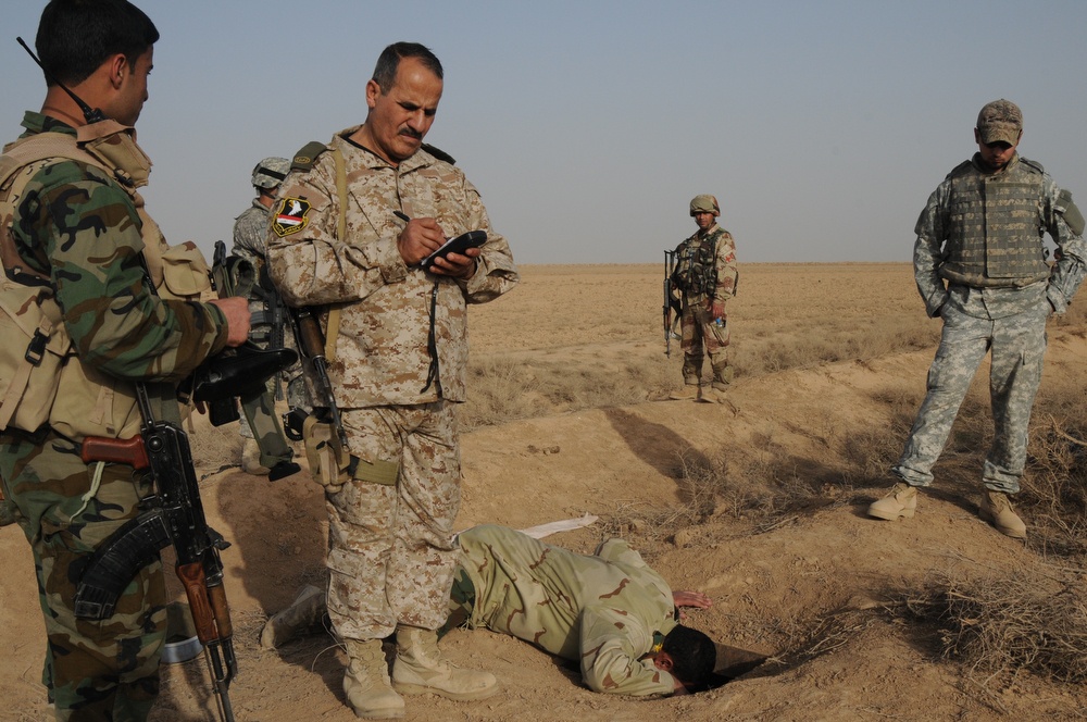 Patrol in Rashaad, Iraq