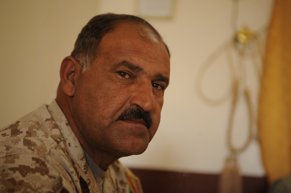 Meeting with a local sheik in Afak, Iraq