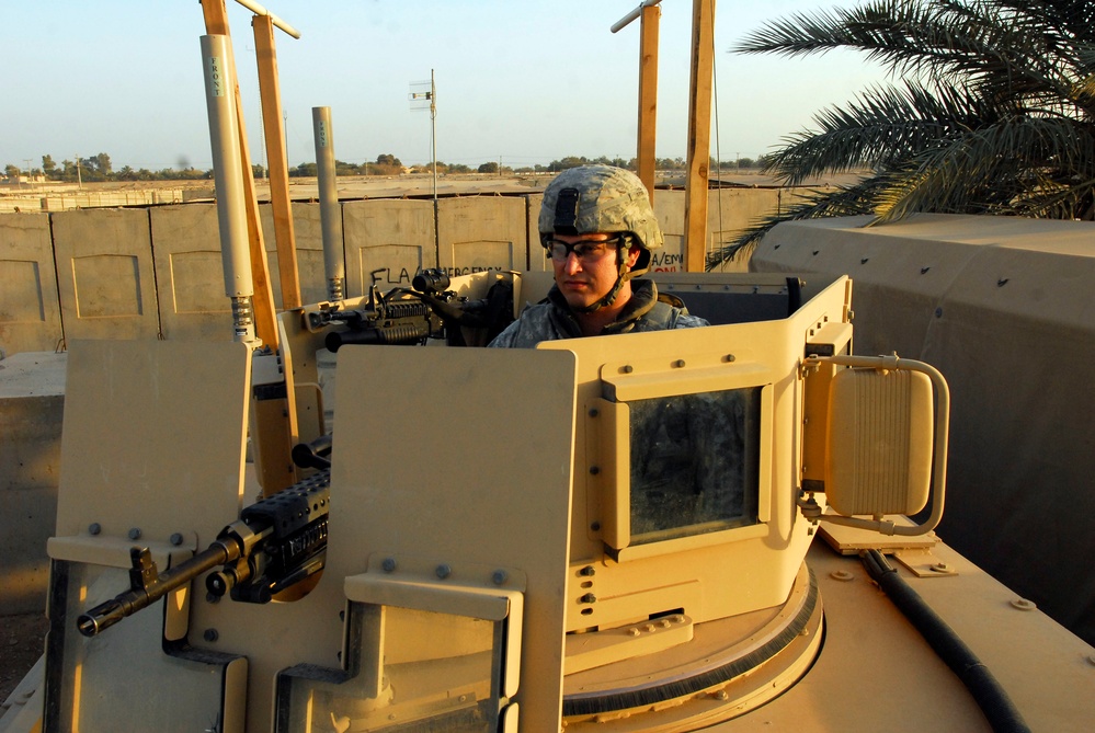 Iron Brigade Soldiers reduce stress by staying active, using Army programs