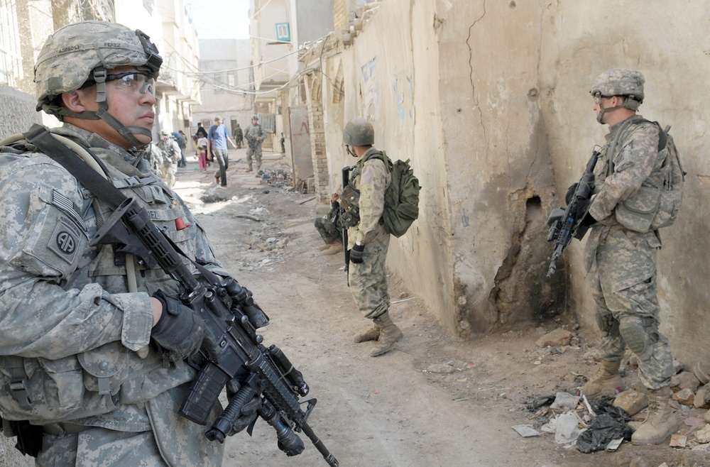 Iraqi army, Paratroopers team up for Operation Sway Sway