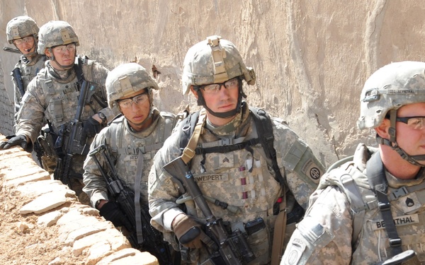 Iraqi army, Paratroopers team up for Operation Sway Sway