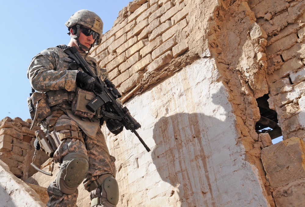 Iraqi army, Paratroopers team up for Operation Sway Sway