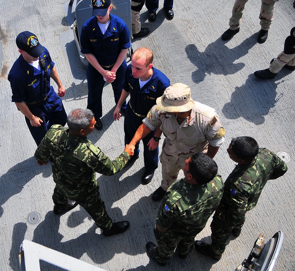 USS Lake Champlain in the Maldives