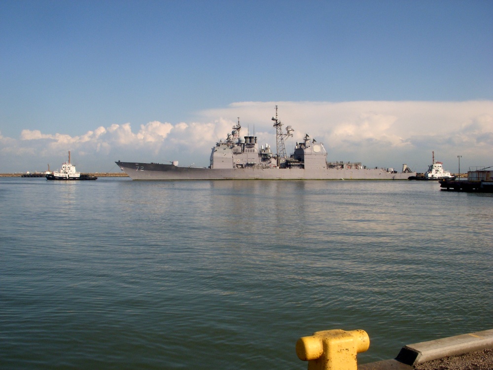 Arrival of USS Vella Gulf in Haifa