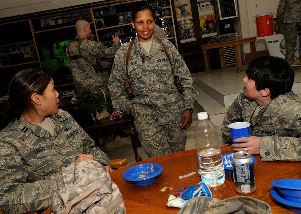 Combat chapel team goes outside wire for duty