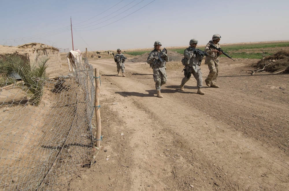 Patrol in the village of Shananah in Diyala Province, Iraq