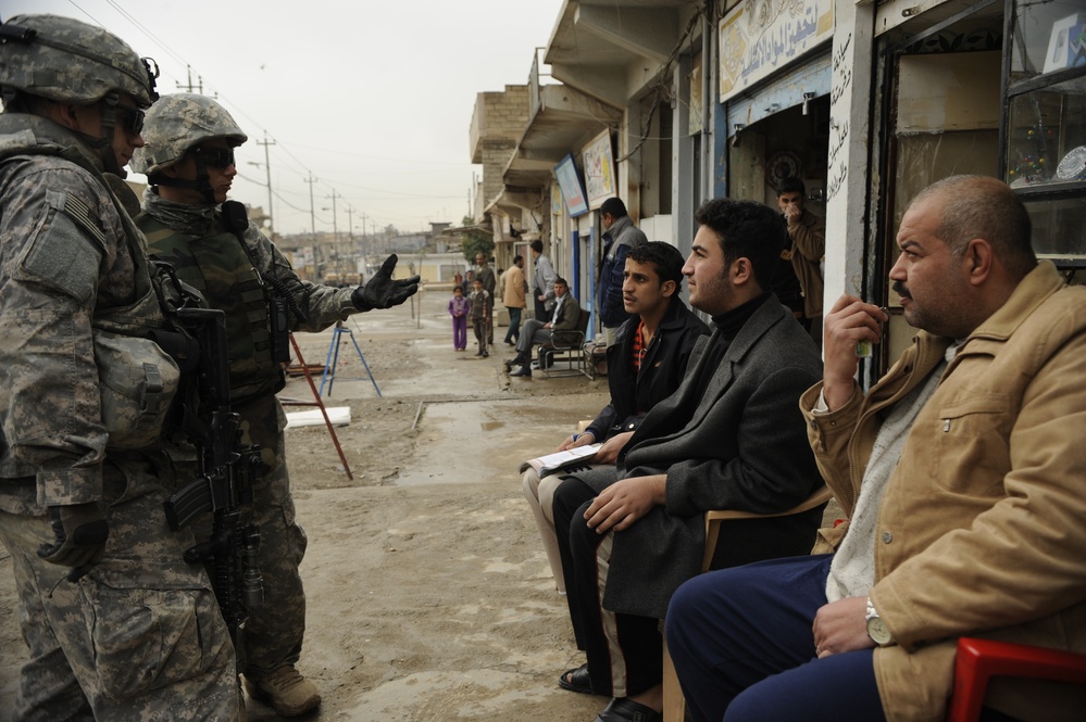 Census Operation in the Zinjali Neighborhood of Mosul