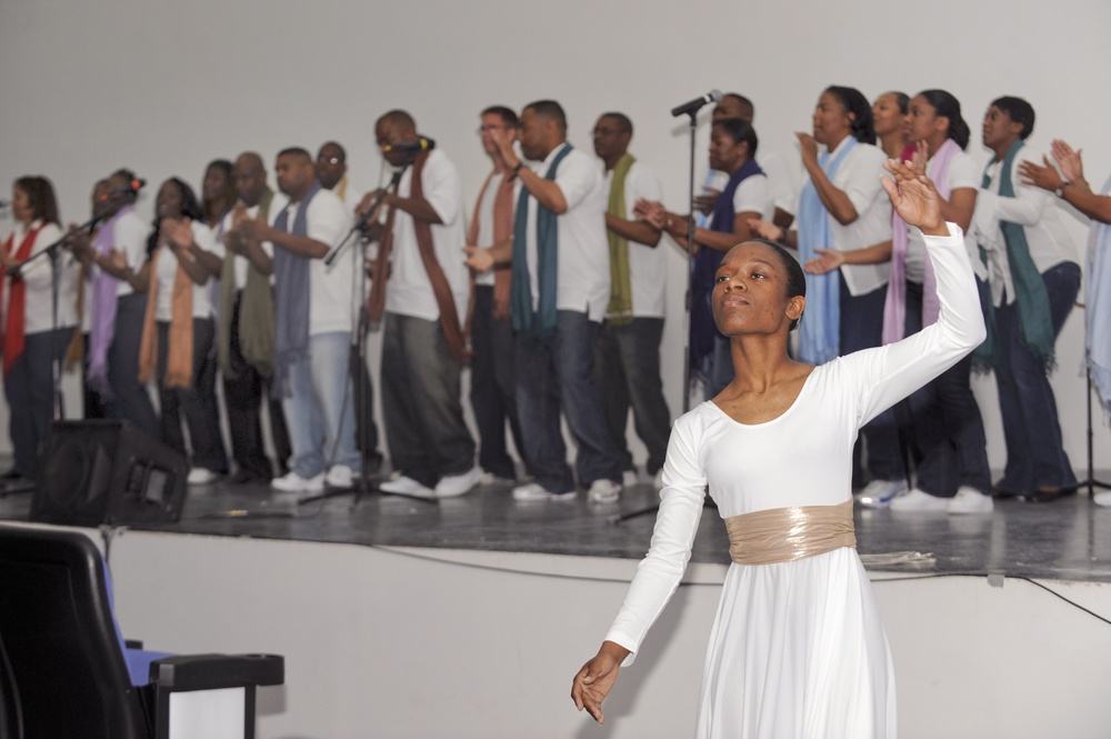 Singing Praise to the Lord