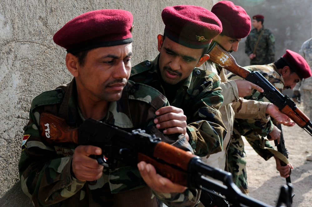 Training at Joint Security Station Kadhimiya