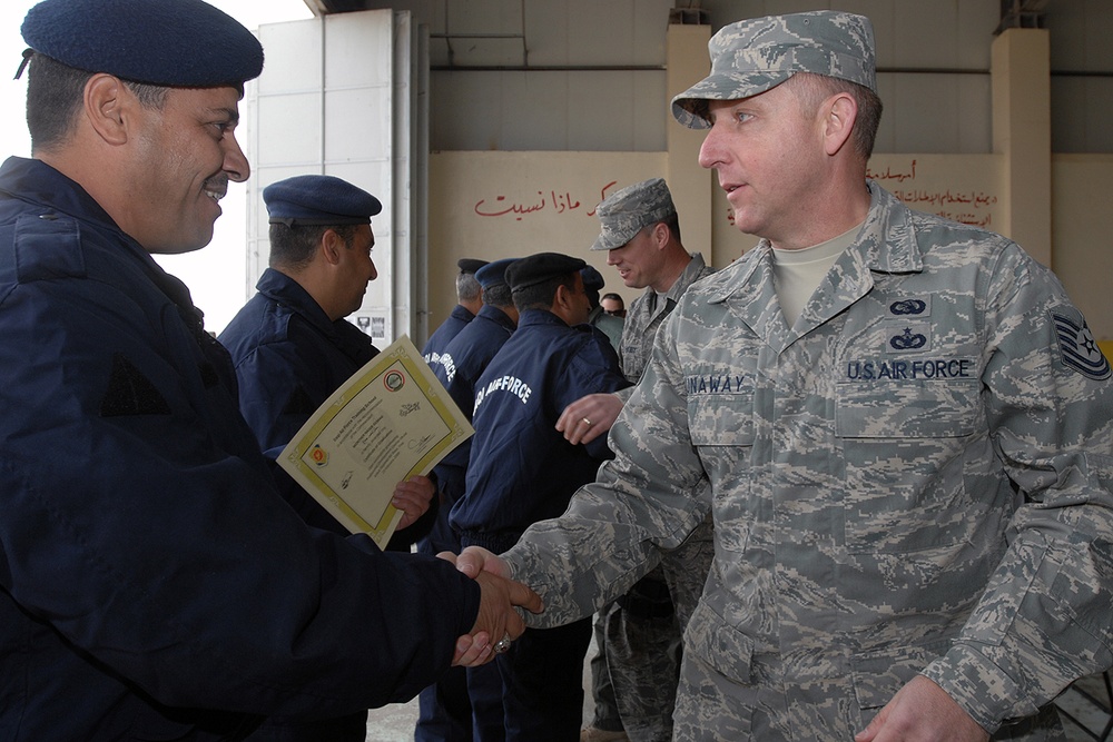 Professional Military Education Instructors Instruct Iraqi Airmen