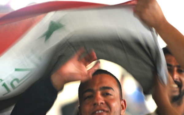 Equipment operator class graduates, develops skills for developing Iraq