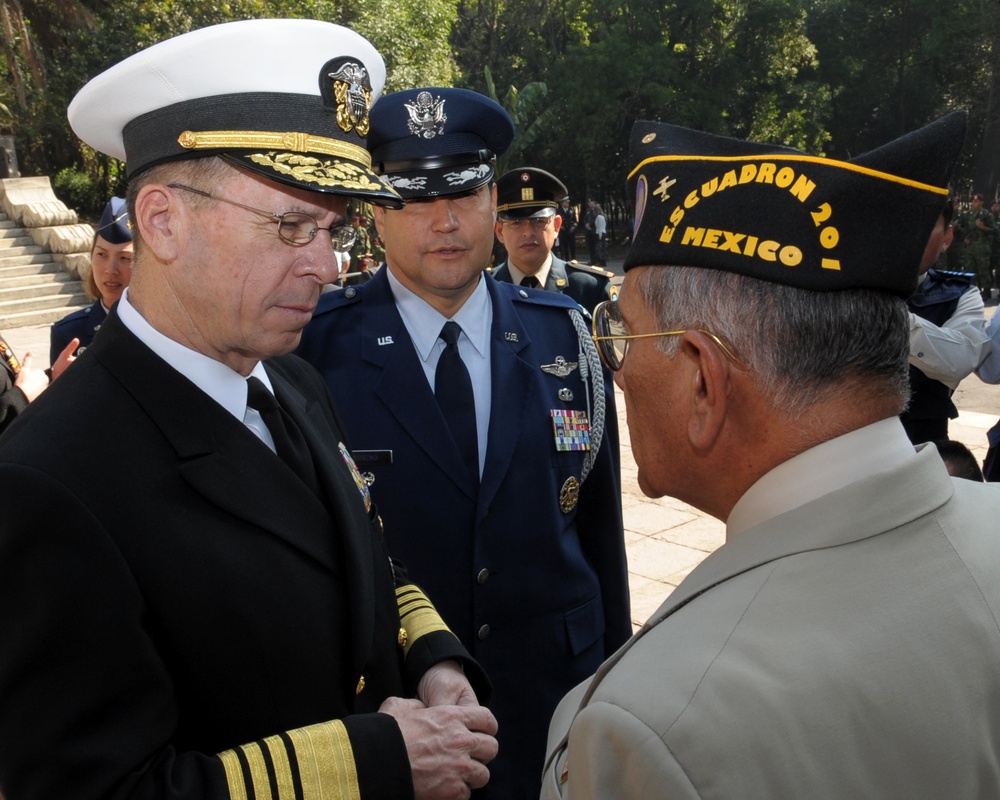 Mullen Praises Military Cooperation Between Mexico, U.S.