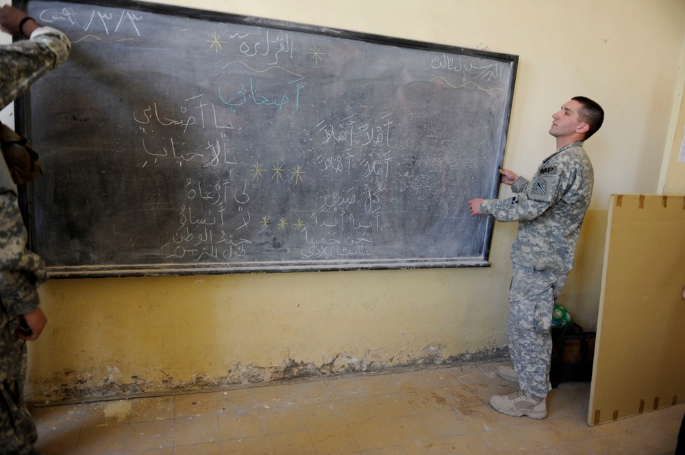 New chalkboards for Basra's Shaheed School