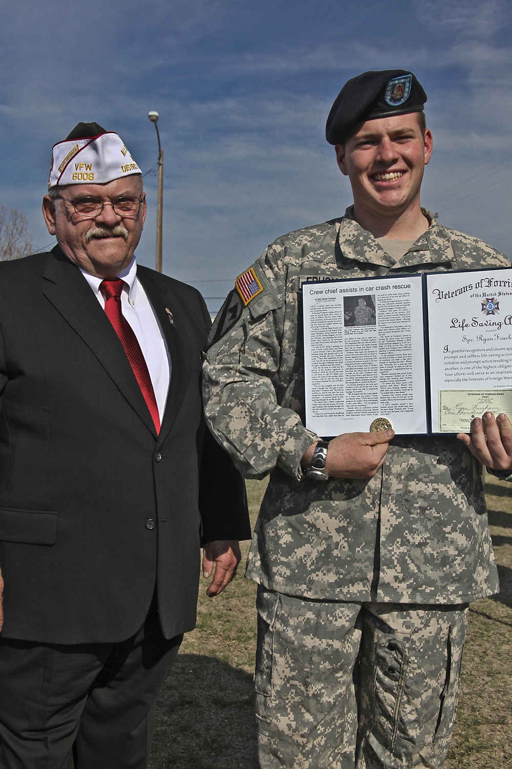 1st Air Cavalry Brigade Hero Receives Award