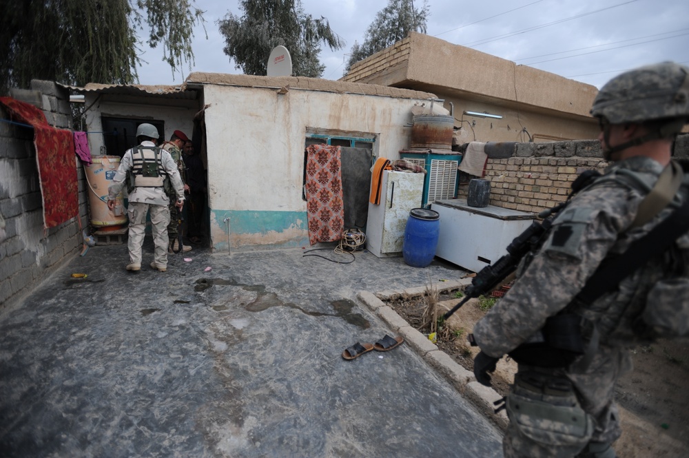Joint patrol near Taji