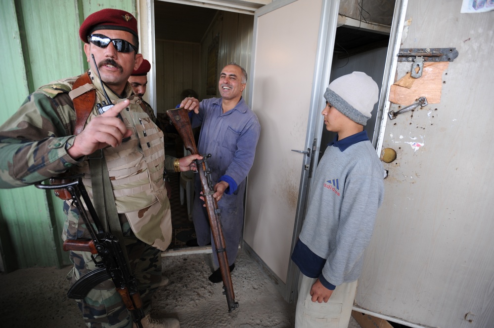 Joint patrol near Taji