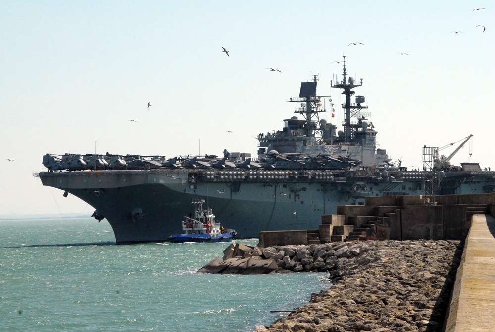 USS Iwo Jima
