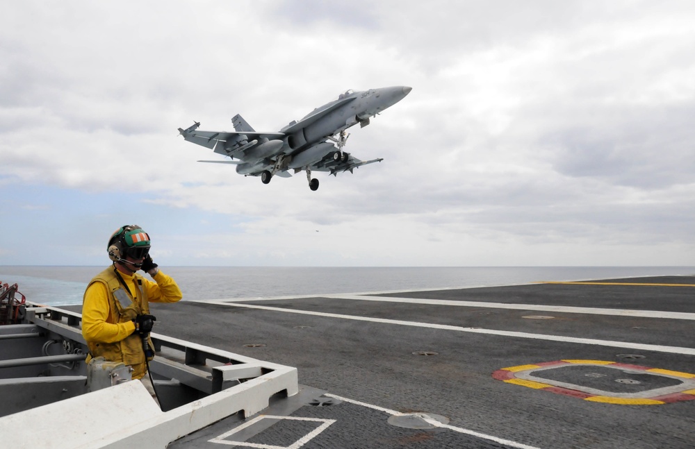 Aircraft action aboard the USS Ronald Reagan