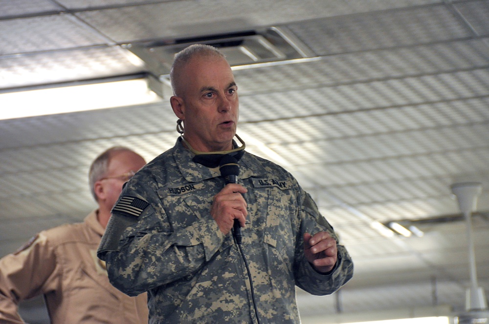 Top-ranked enlisted leader praises Guard members in combat zones