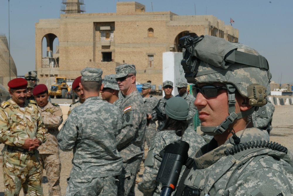 Iraqi, U.S. Army leaders meet at Forward Operating Base Omaha