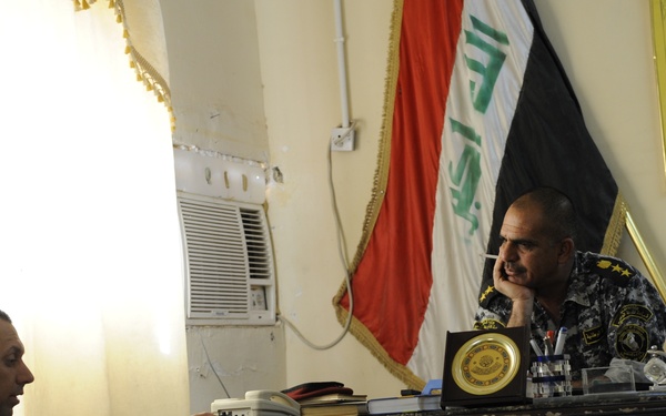 Iraqi national police officers train at headquarters in Rumaylah