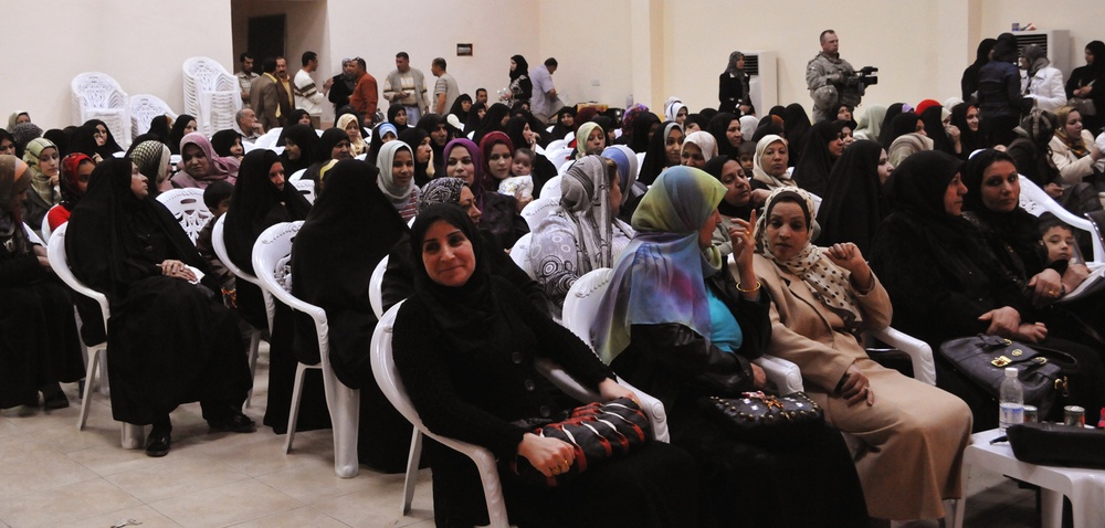 Iraqis celebrate International Women's Day, empower local women