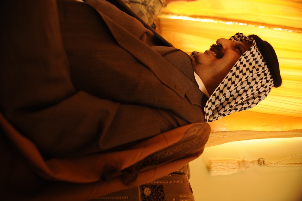 Patrol in Hamza, Iraq