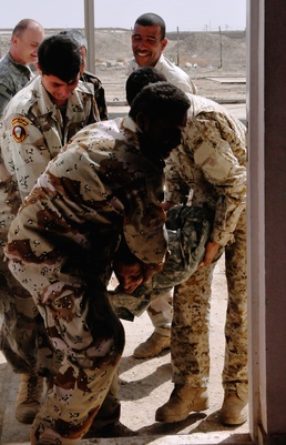 Iraqi Soldiers train on detainee operations