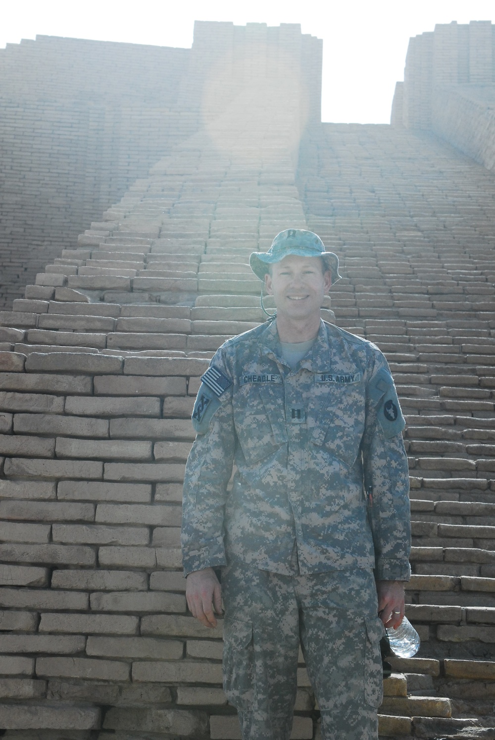 Minneota, Minn. Soldier Tours Iraqi Ancient Grounds