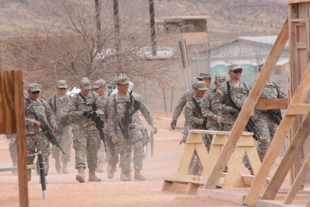 Military Police Train Wisconsin Guard