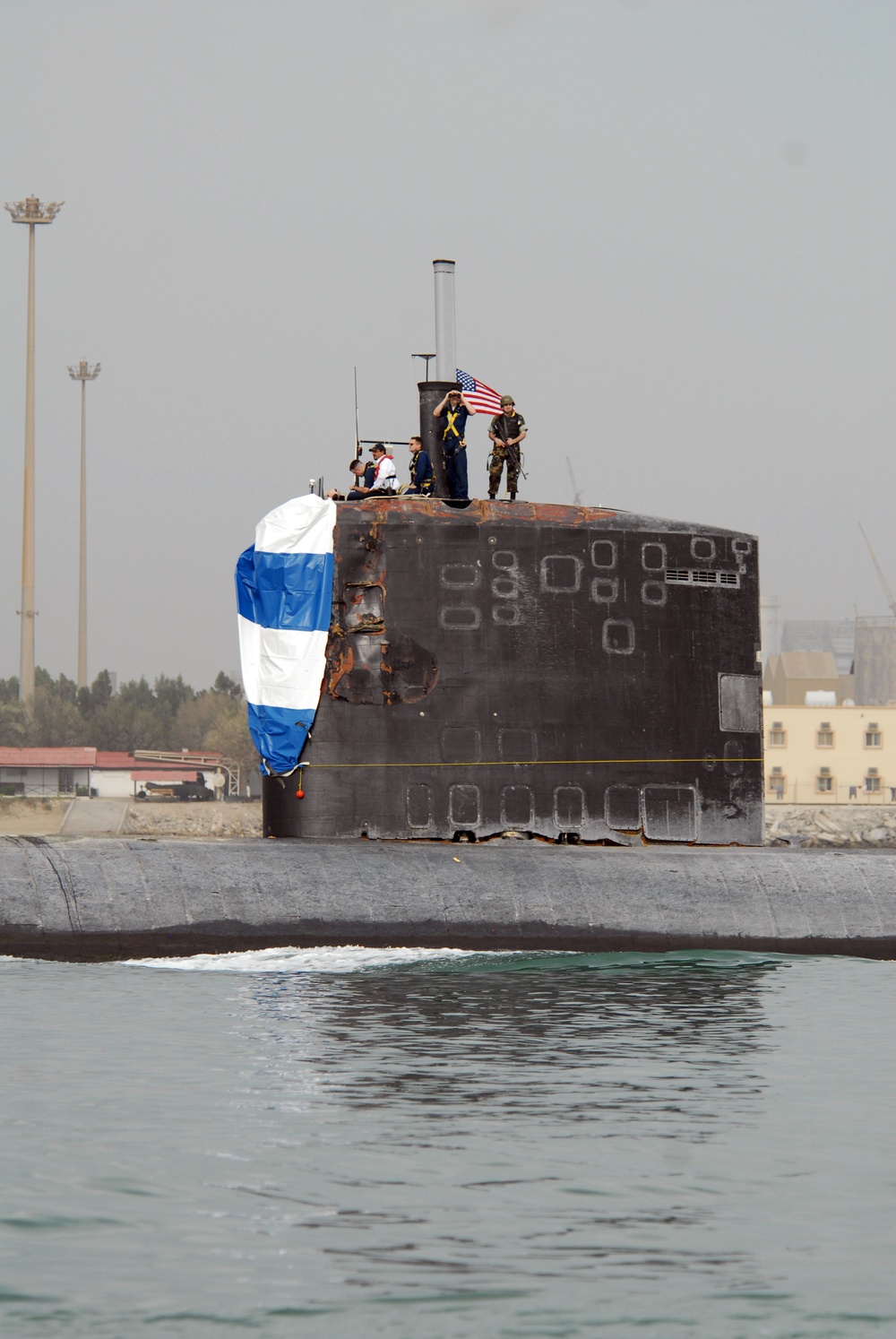 USS Hartford Arrives in Bahrain