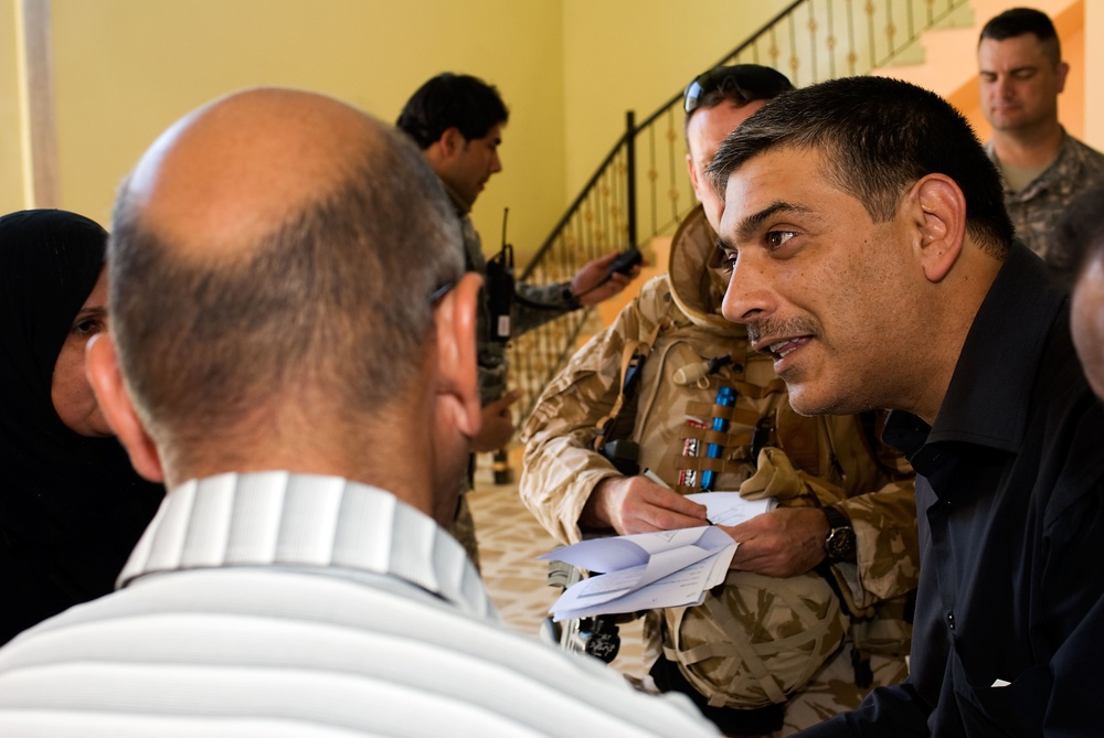 Meeting at the contracting company in Basra