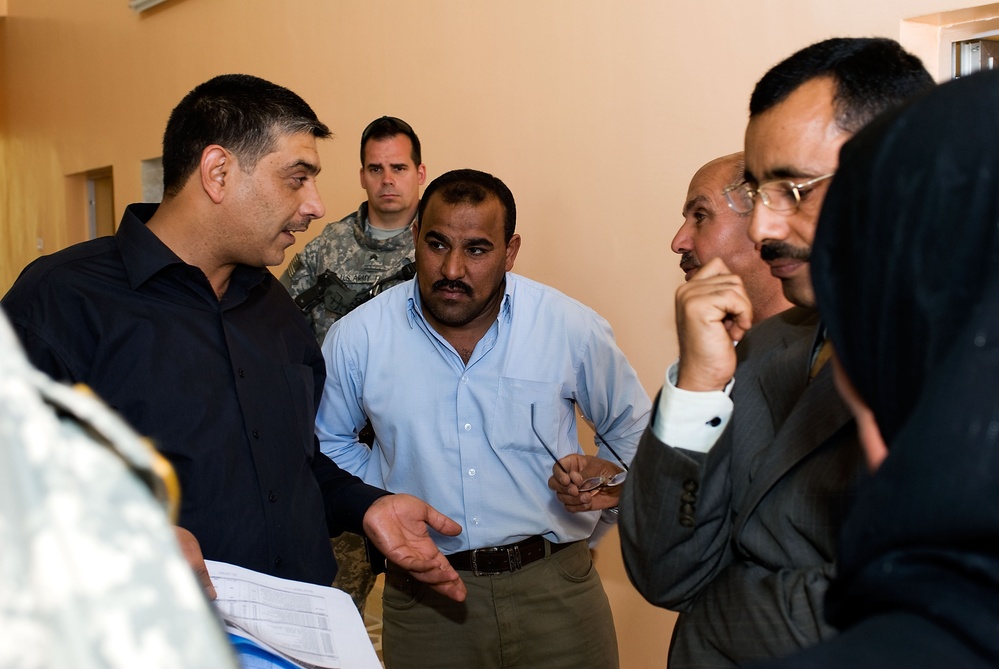 Meeting at the contracting company in Basra