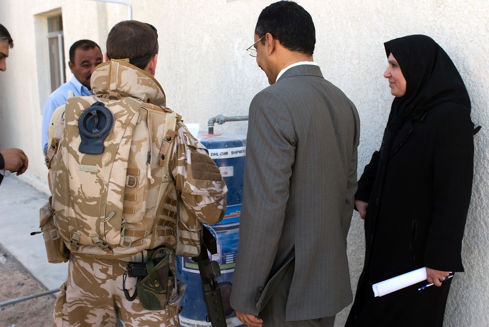 Meeting at the contracting company in Basra