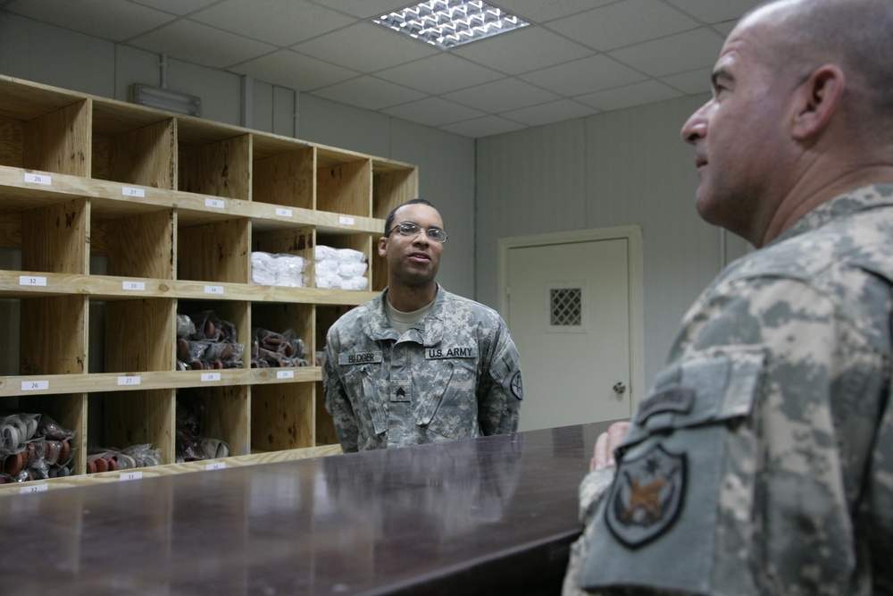 Force Top Enlisted visits with Soldiers