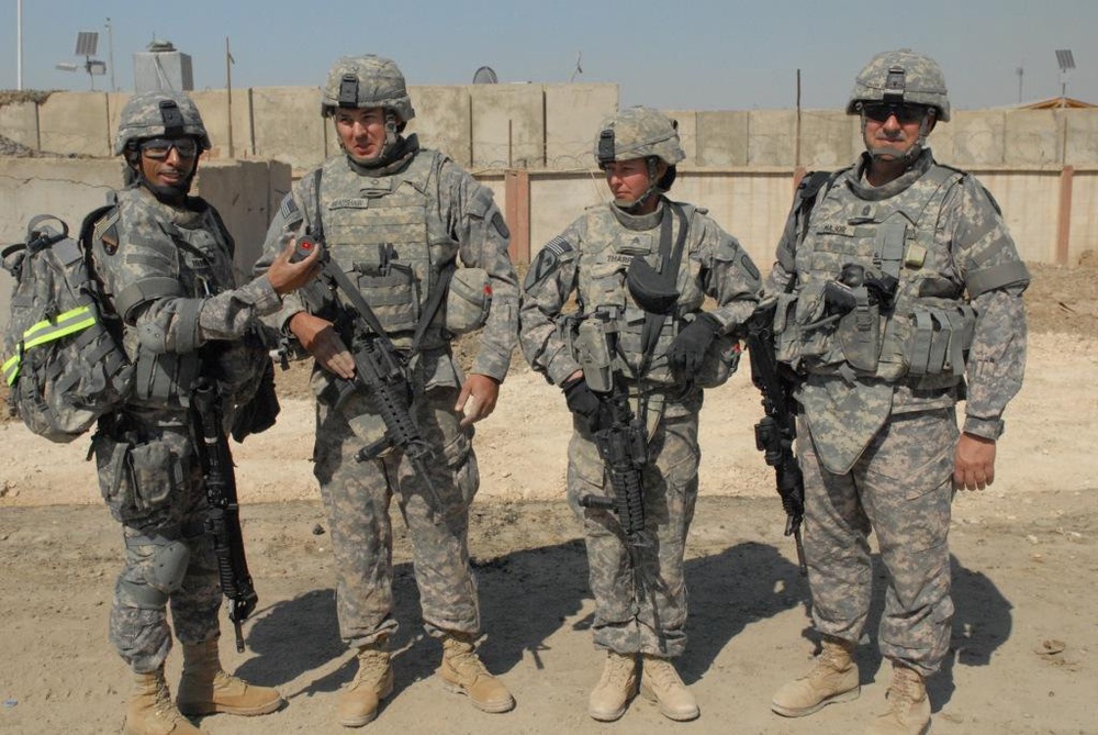 Guardsmen strengthen Iraqi defenses