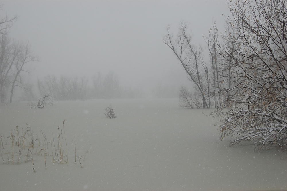 North Dakota National Guard sandbags for south Bismarck flooding