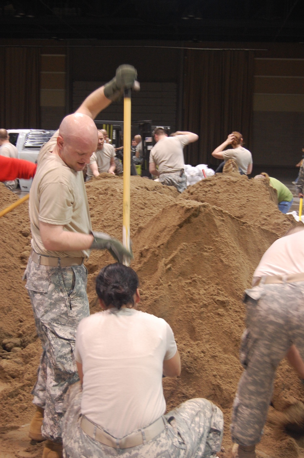 North Dakota National Guard sandbags for south Bismarck flooding