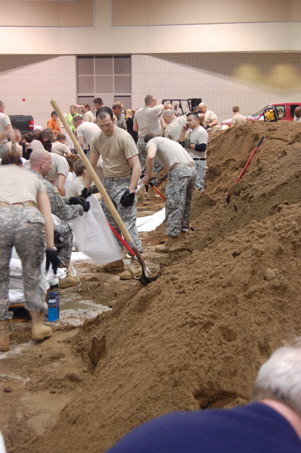 North Dakota National Guard sandbags for south Bismarck flooding