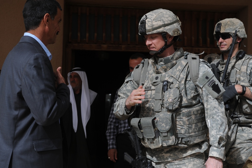 Patrol in Abu Graib, Iraq