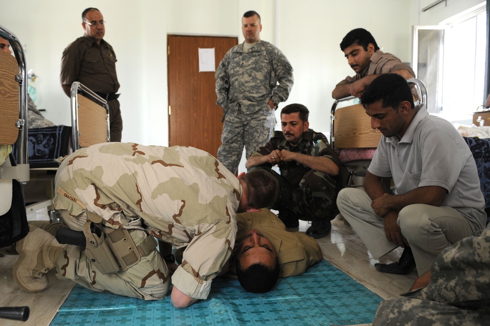 Basic first aid training in Basra