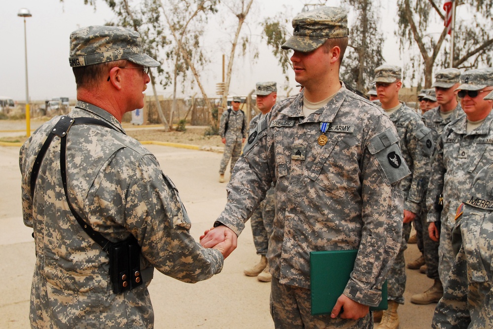Sgt. Scott M. Pomerleau Receives Army Achievement Medal in Iraq